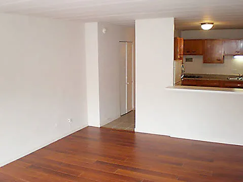 5906 N Sheridan Apartments