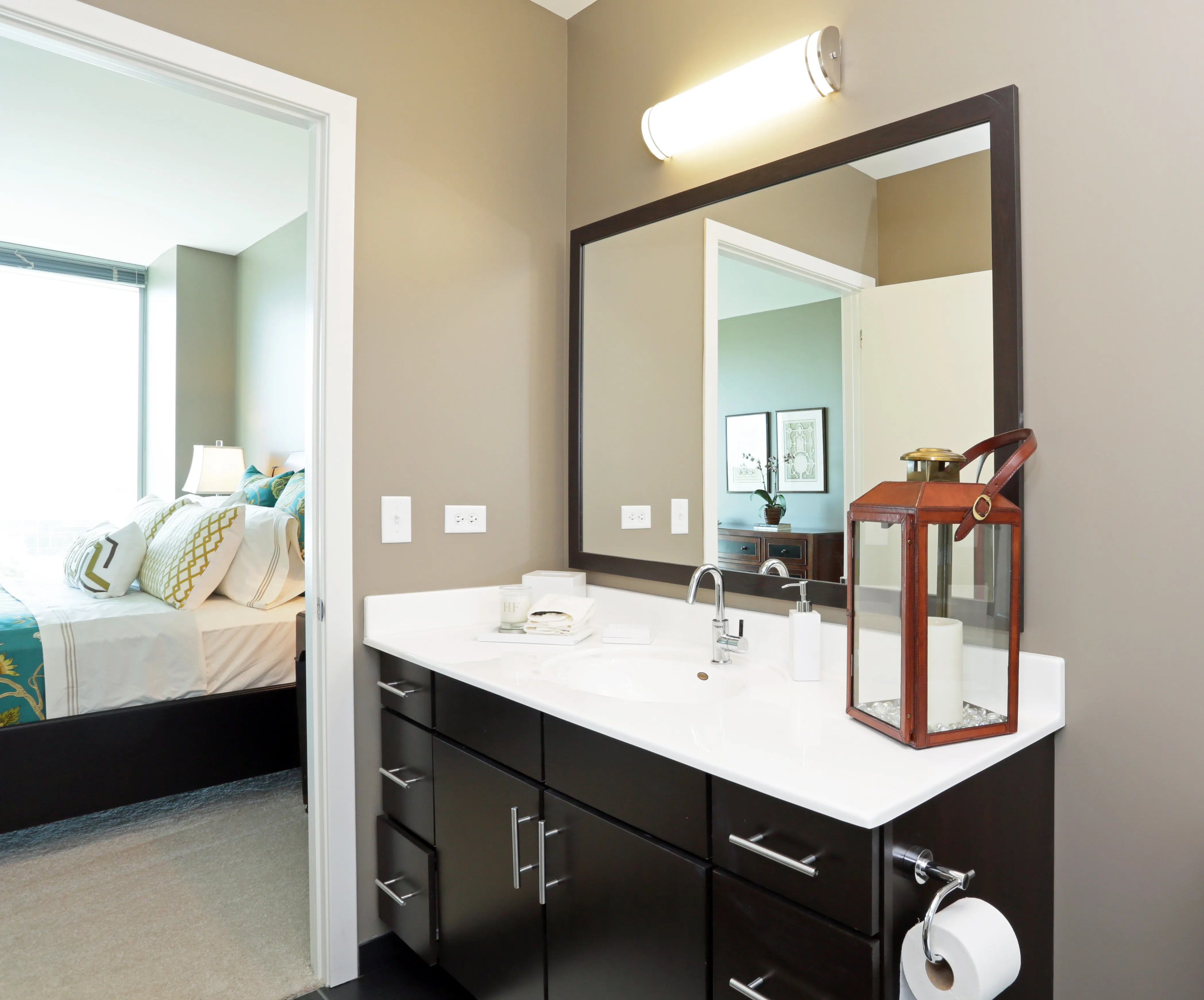 Halsted Flats Apartments