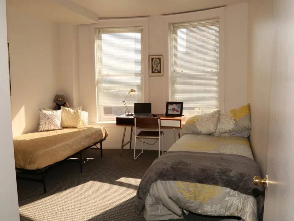 30 E Roosevelt Apartments