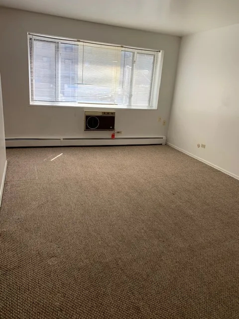 model apartment bath