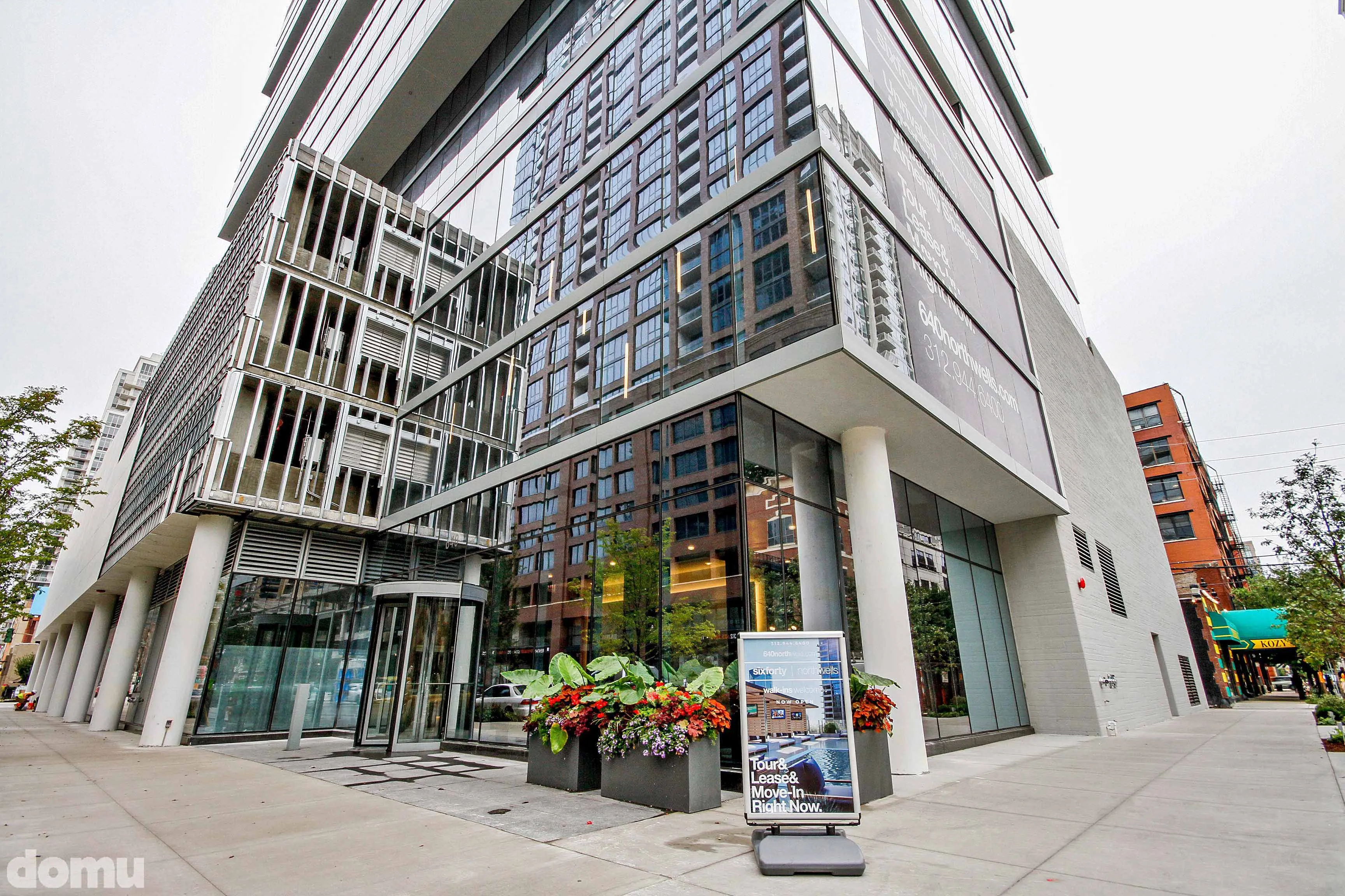 living room model unit at 640 North Wells Apartments in River North Chicago