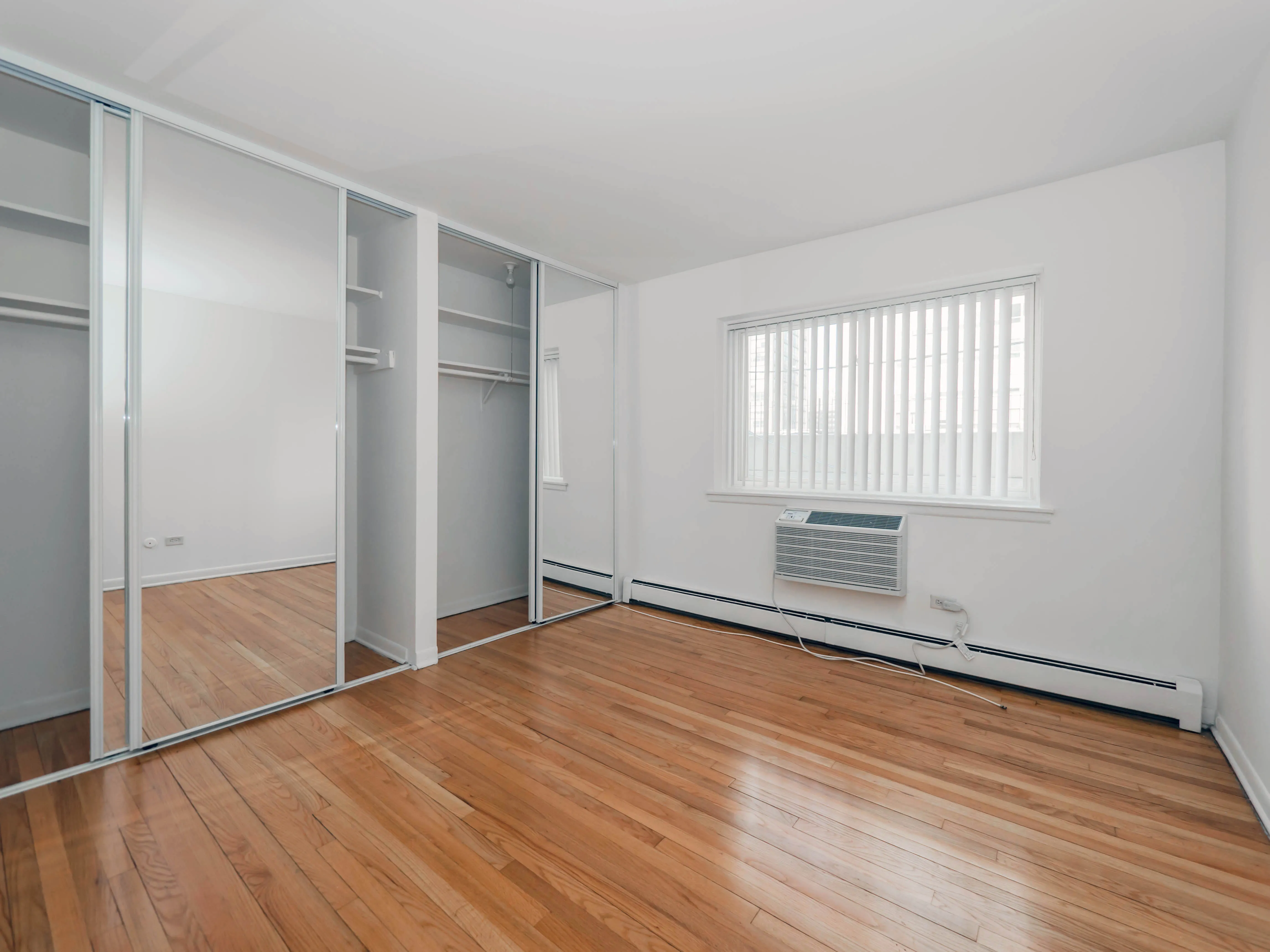 Sheridan Shores Apartments