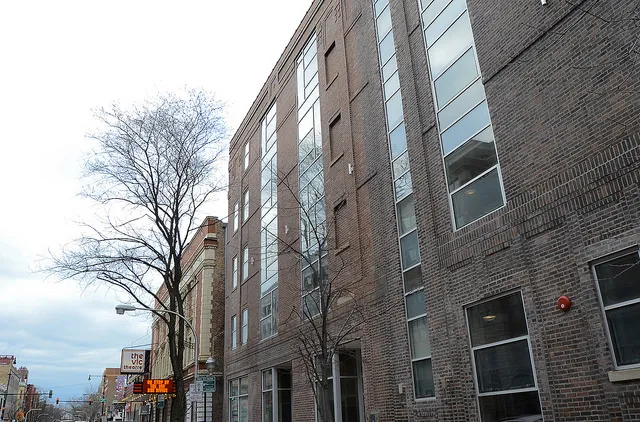 exposed brick in living room of 3141 North Sheffield Apartments in Lakeview