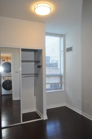 330 W GRAND AVE 60654-unit#1004-Chicago-IL