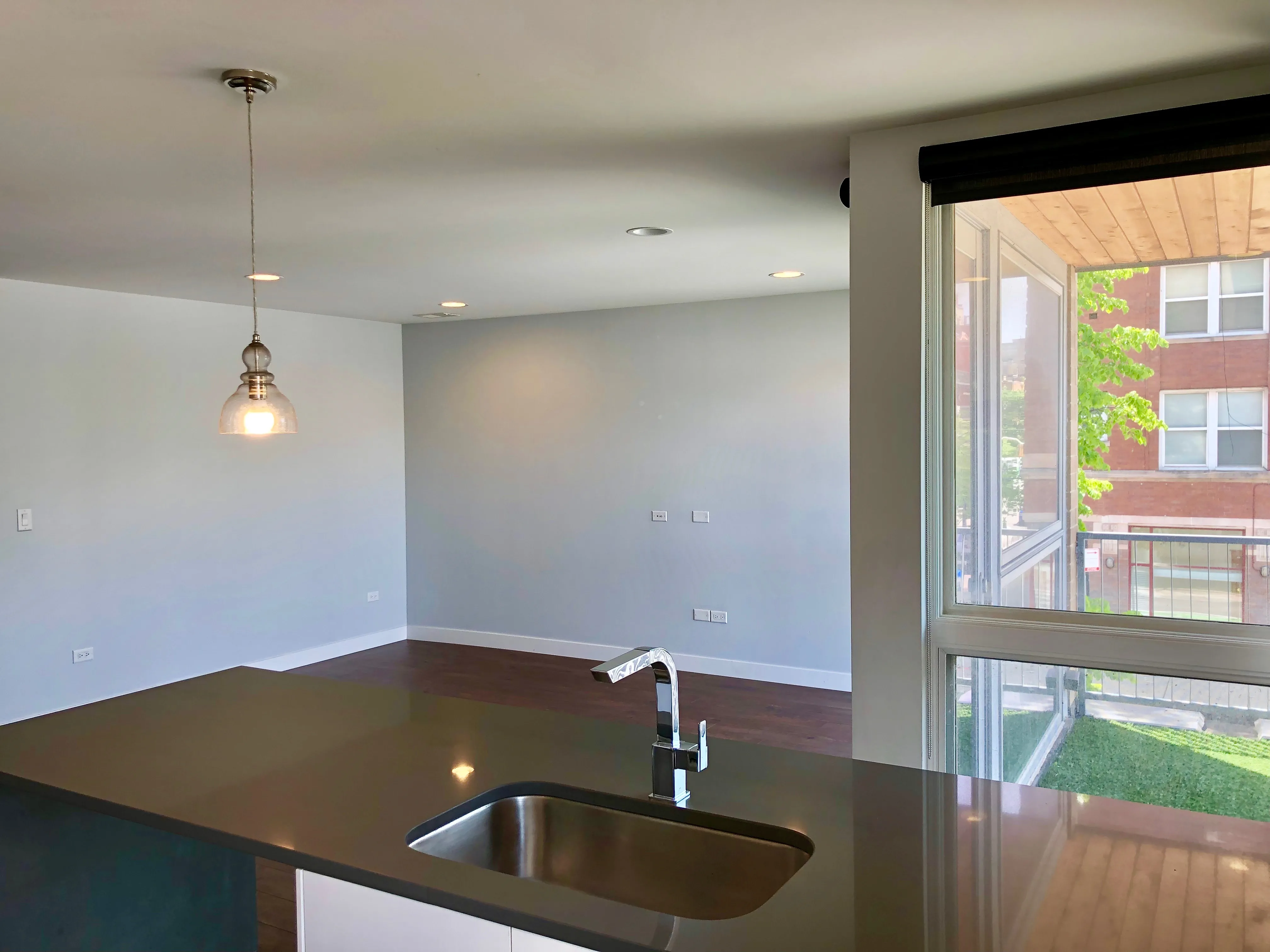 3301 North Sheffield Apartments