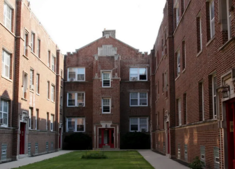 1433-45 W Lunt Apartments