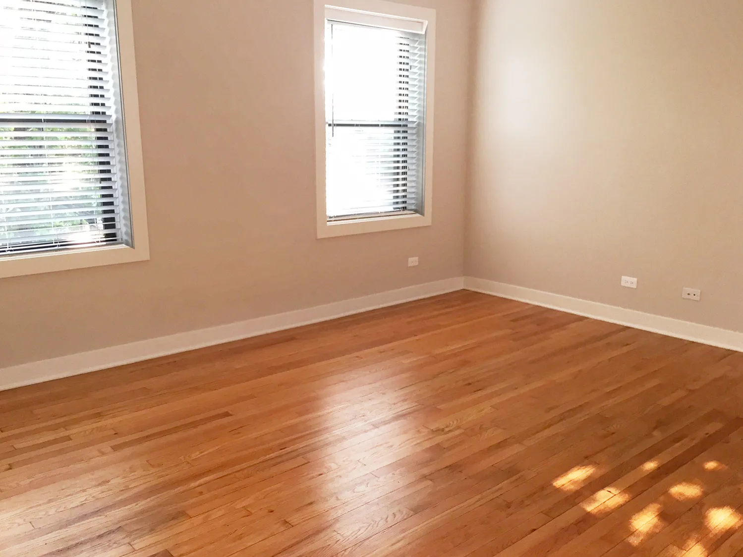 3607 N Lakewood Apartments