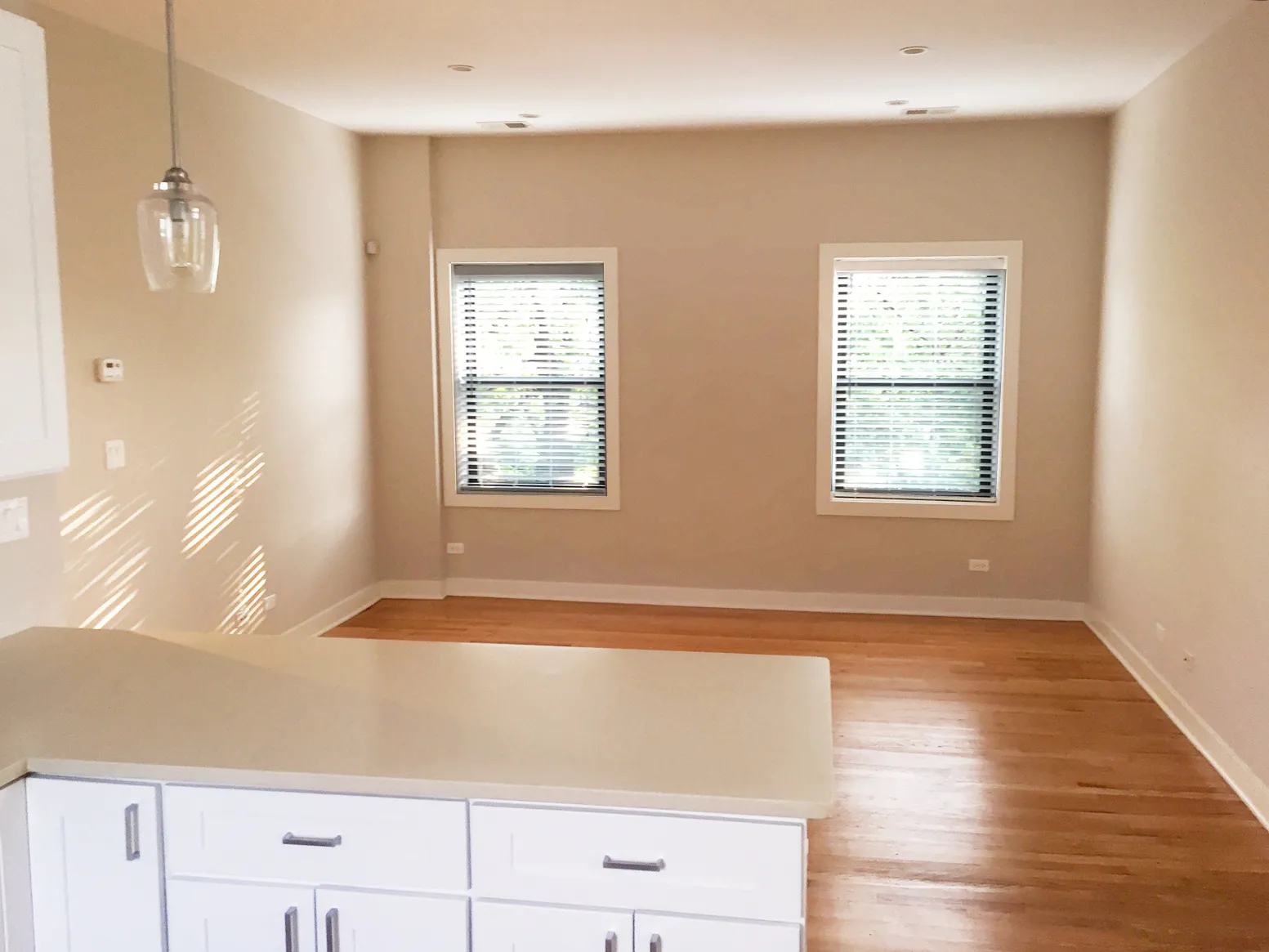 3607 N Lakewood Apartments