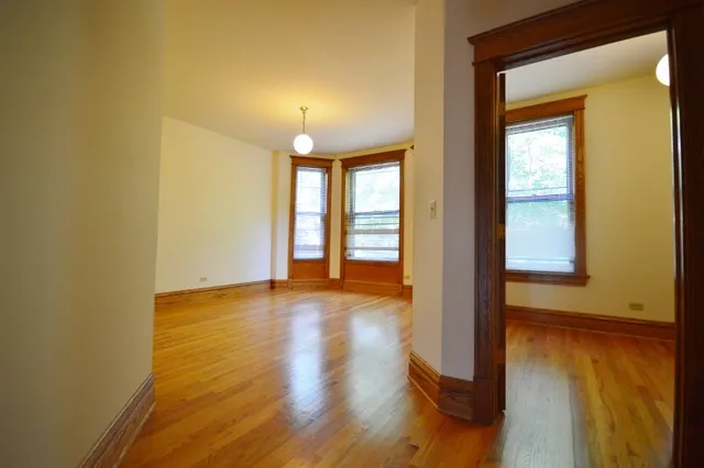 3724 North Fremont Apartments