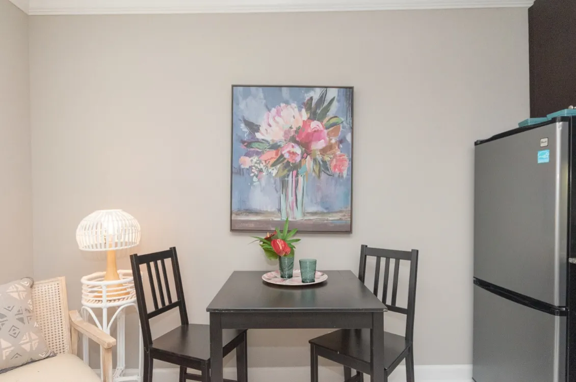 3834 N SHEFFIELD AVE 60613-3834 N Sheffield-Chicago-IL