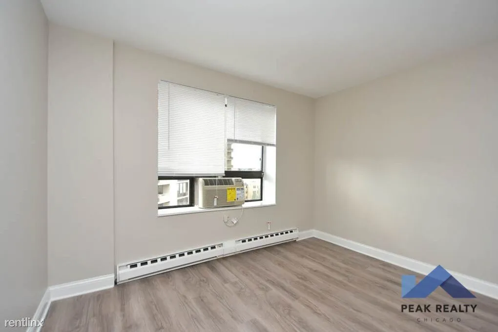 3941 North Pine Grove Apartments