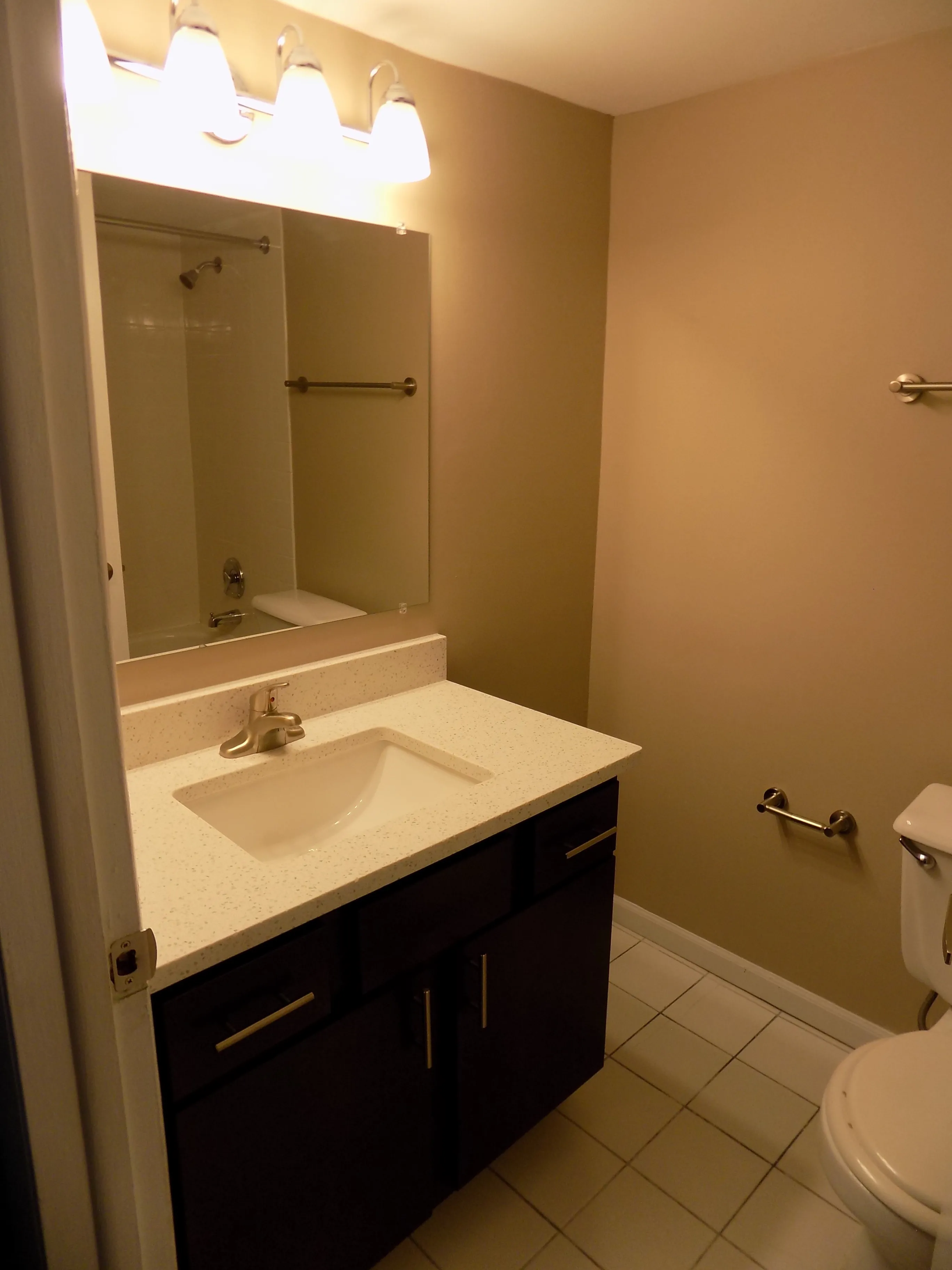 1800 N Halsted Apartments