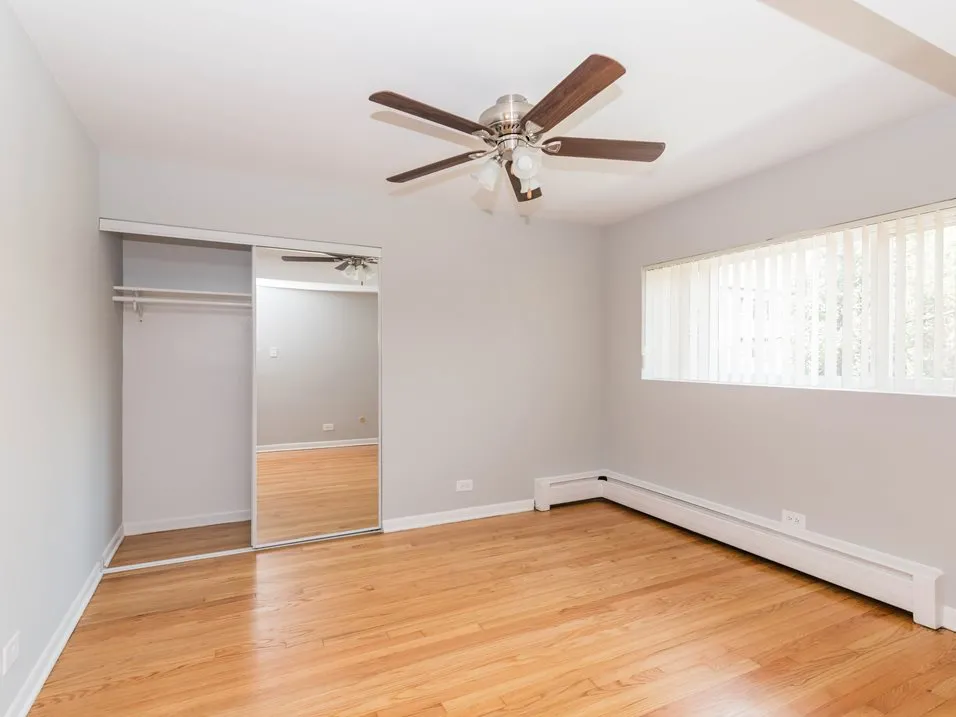 Melrose Shores Apartments