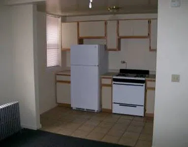 1734 E 72nd Apartments