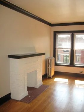 Racine Waveland Apartments