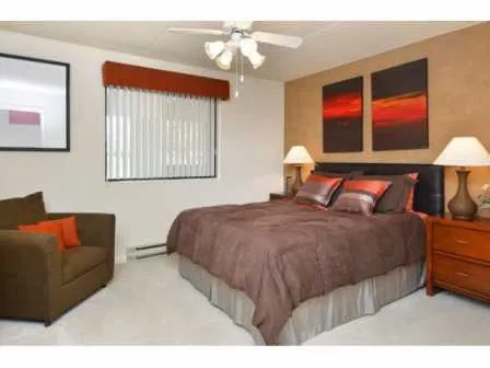 701 Royal Saint George Apartments