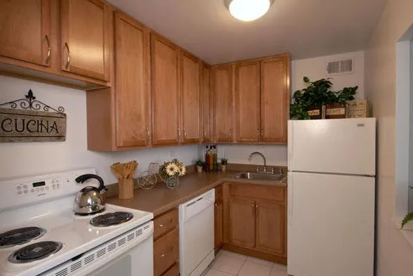 outisde of Oglesby Towers Apartments in South Shore Chicago