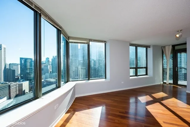 400 North LaSalle Apartments