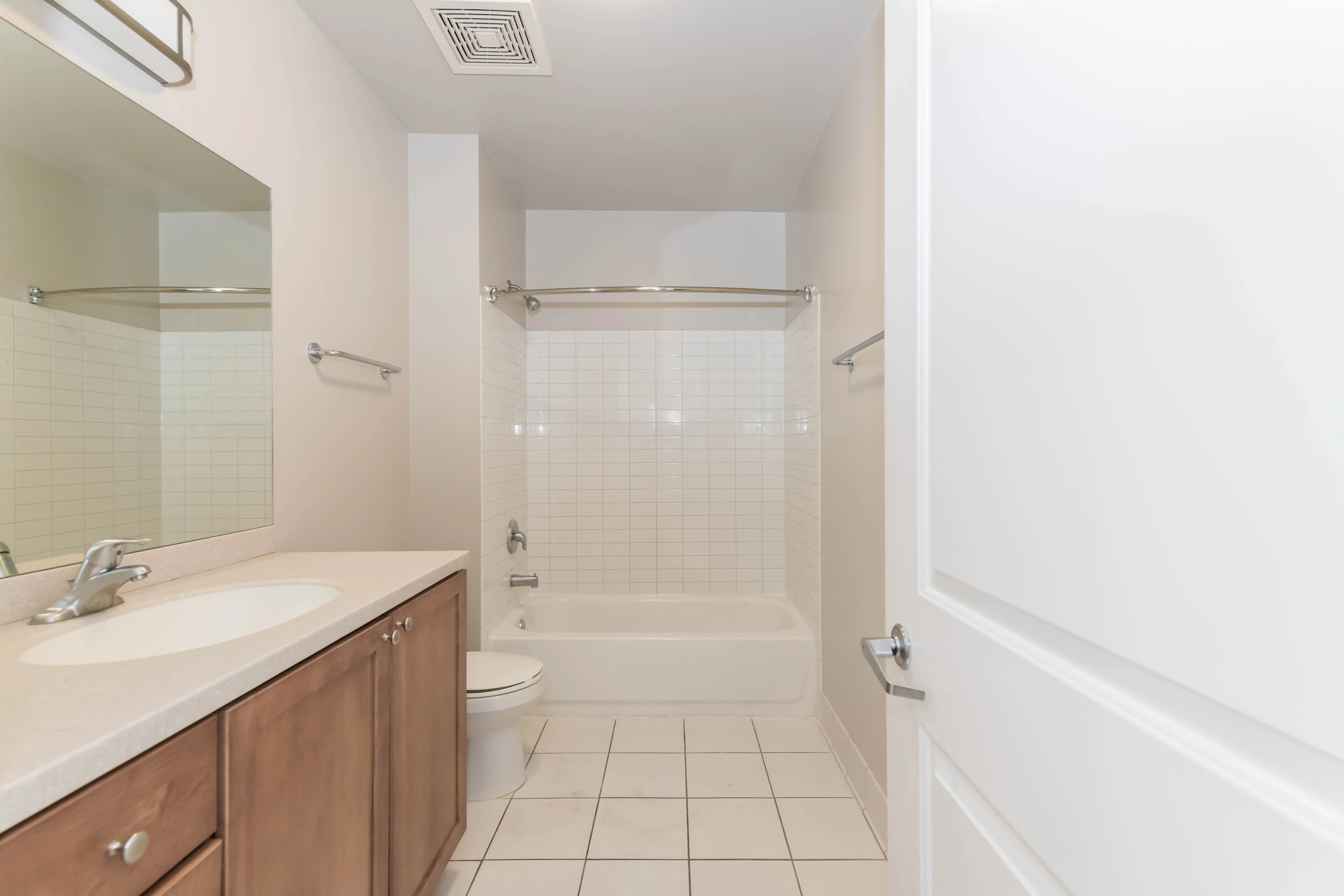 2000 N. Milwaukee Apartments