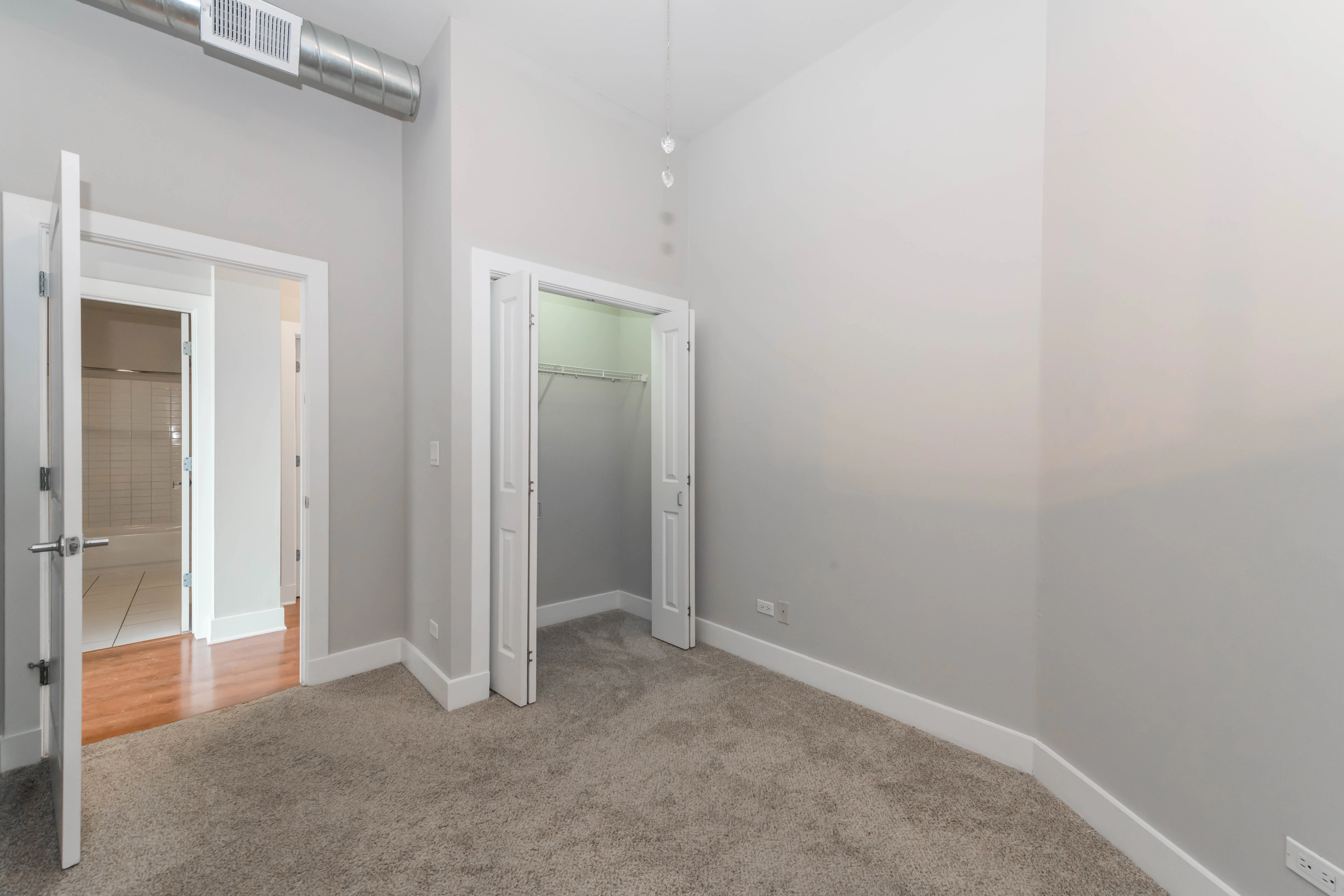 2000 N. Milwaukee Apartments