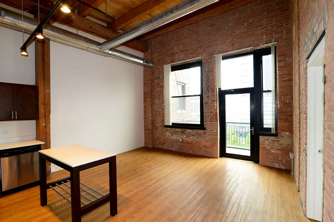 corner view of the historic Vesta Lofts in the south loop of chicago
