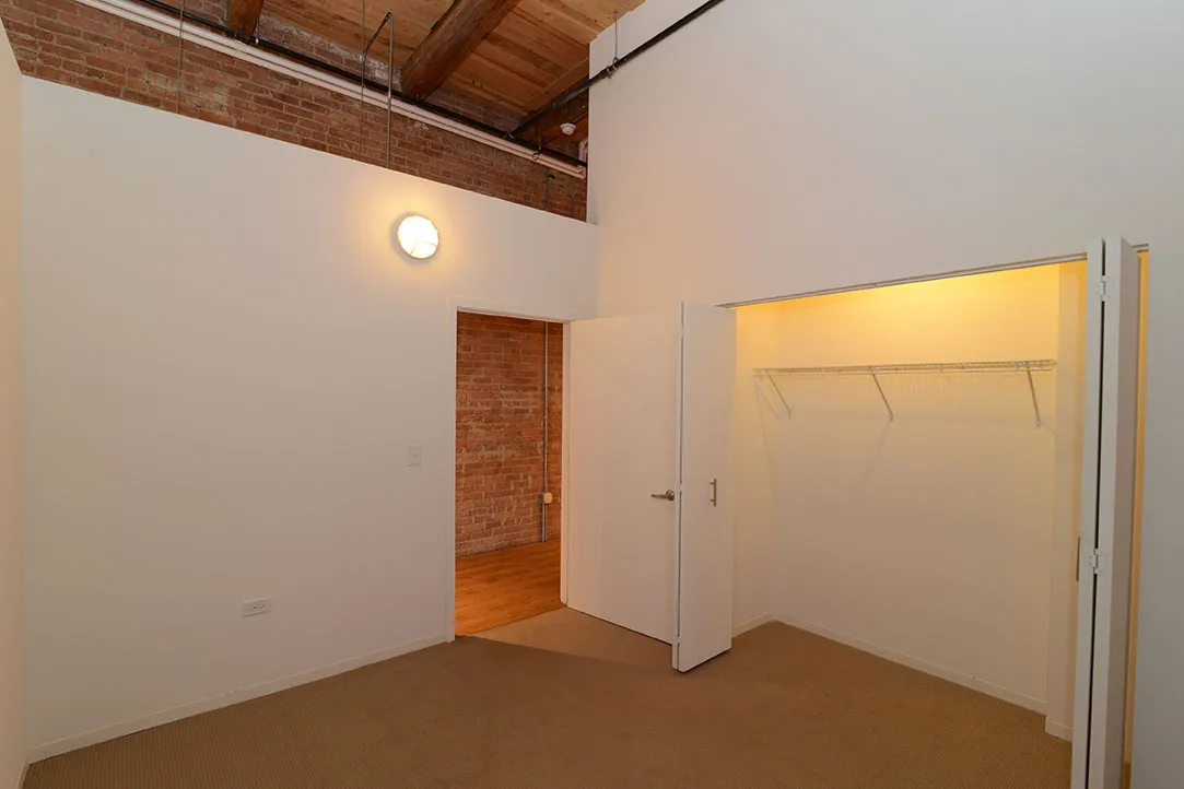 corner view of the historic Vesta Lofts in the south loop of chicago