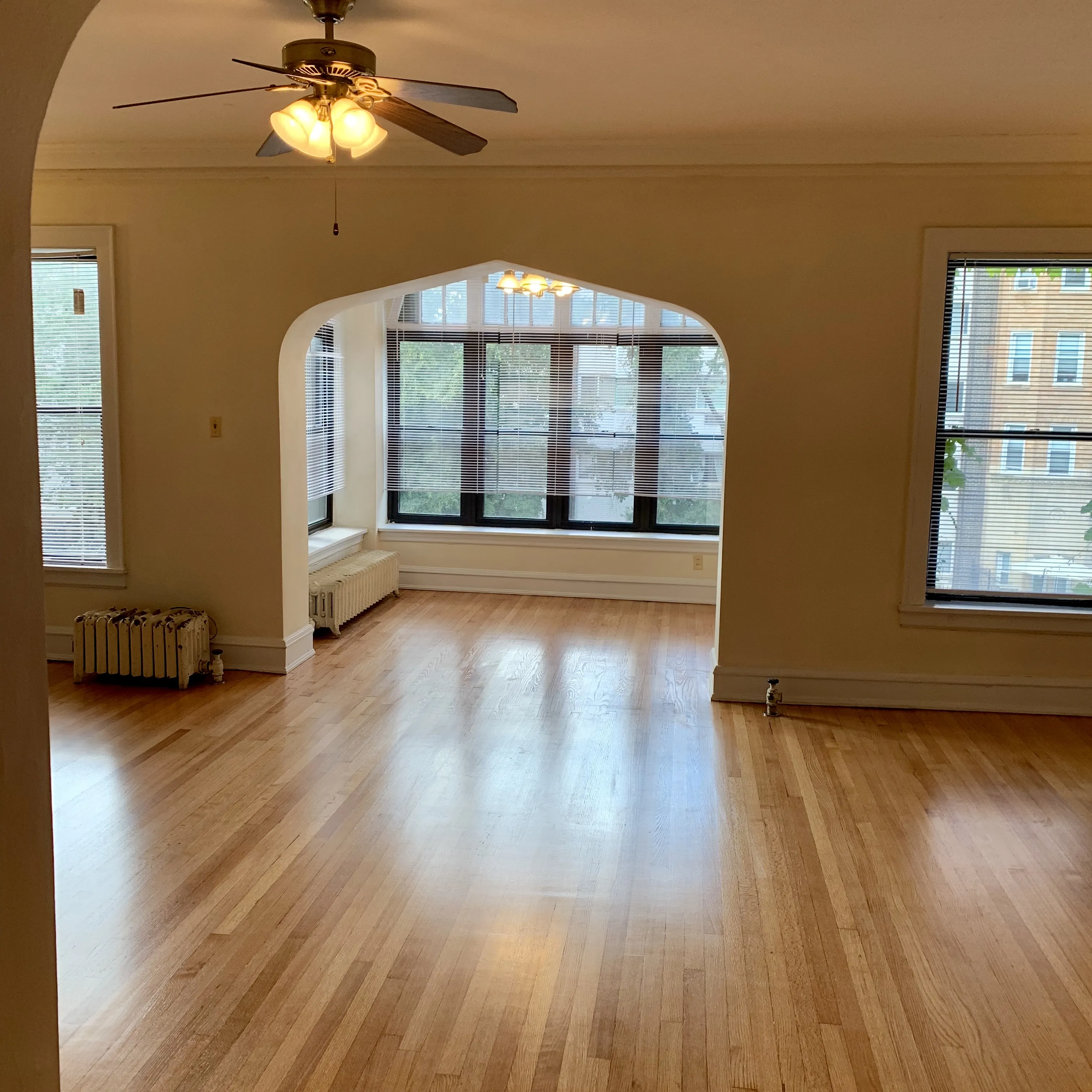 5857 N KENMORE AVE 60660-Kenmore Apartments-unit#03-Chicago-IL