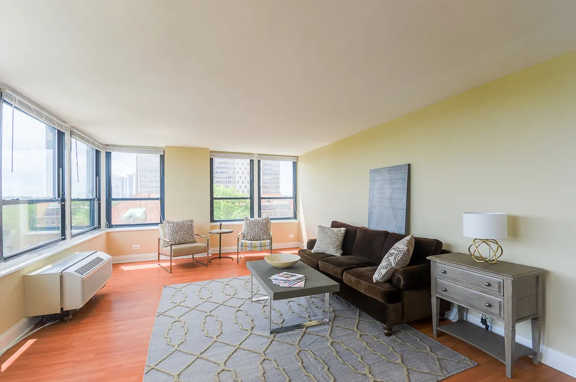 4100 N MARINE DR 60613-4100 N. Marine Dr.-Chicago-IL