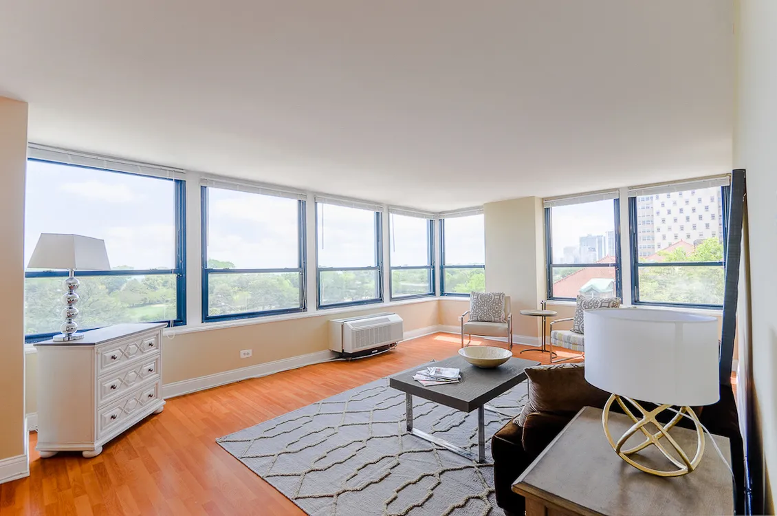 4100 N MARINE DR 60613-4100 N. Marine Dr.-Chicago-IL