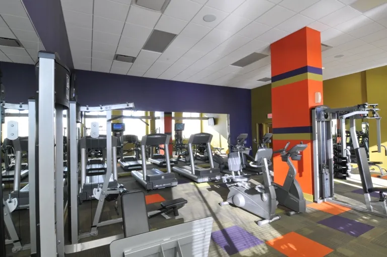 night view of exterior of 415 Premier Apartments