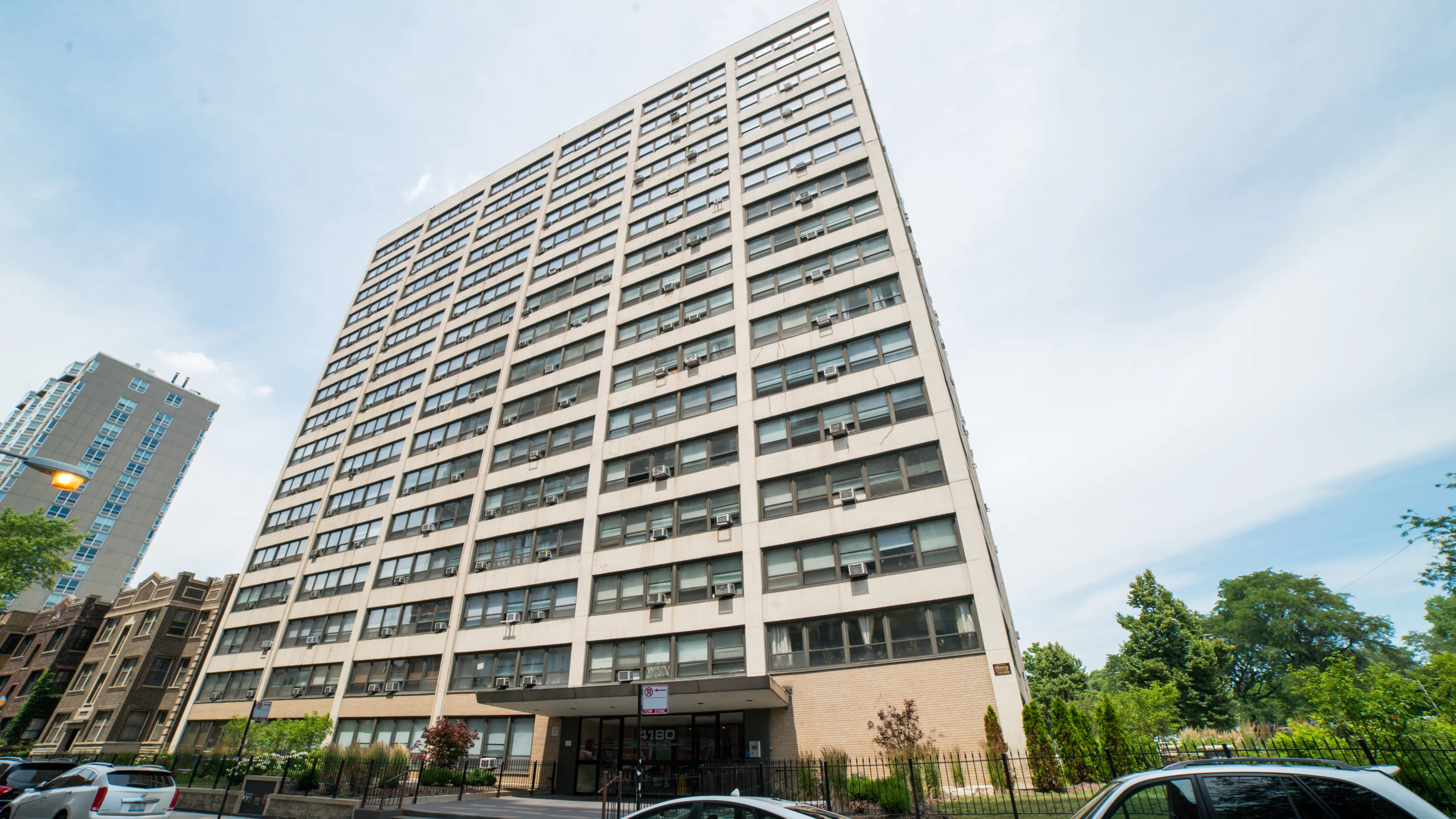 Polo Towers Apartments