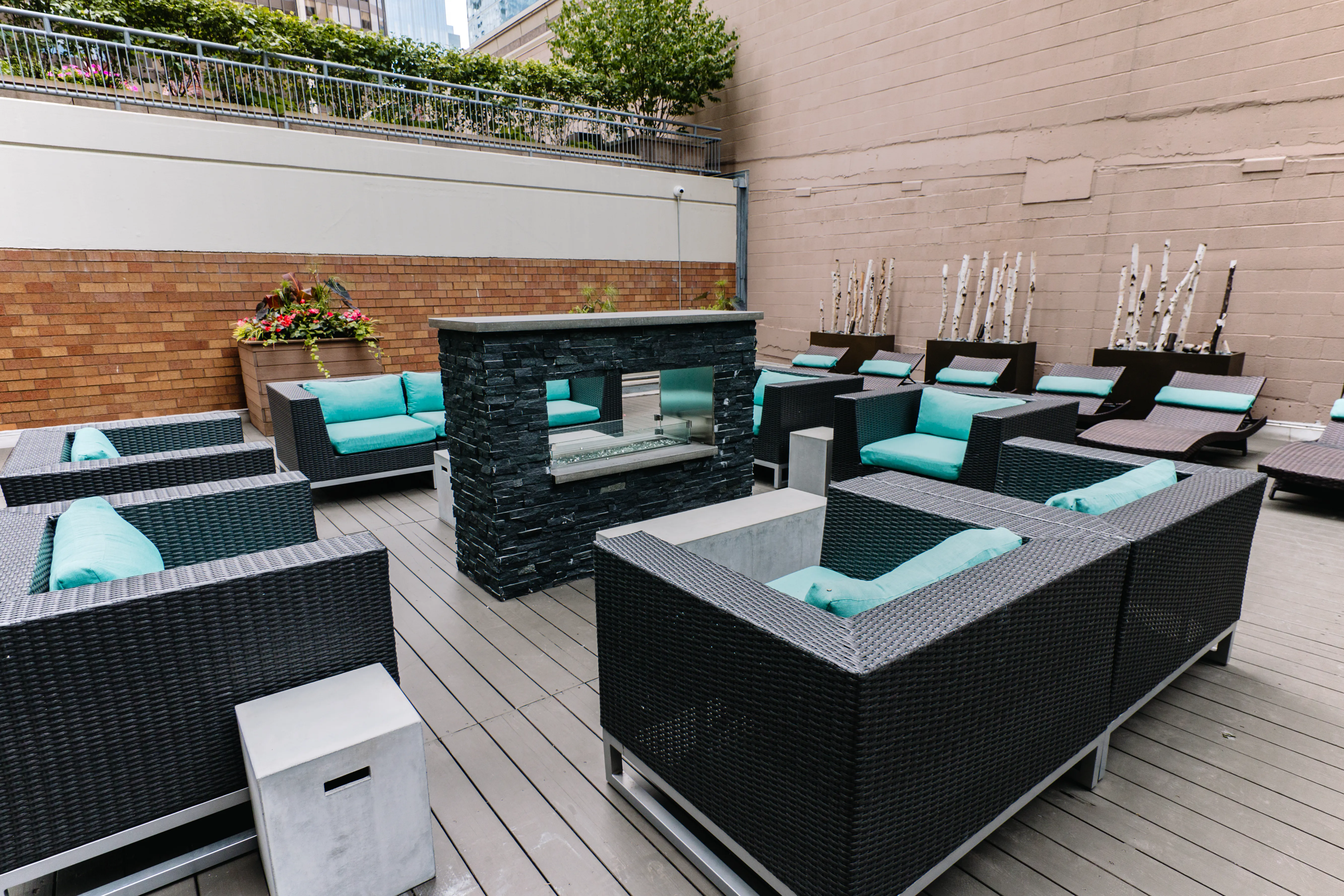 West Patio Deck at 420 E Ohio Apartments in Streeterville Chicago