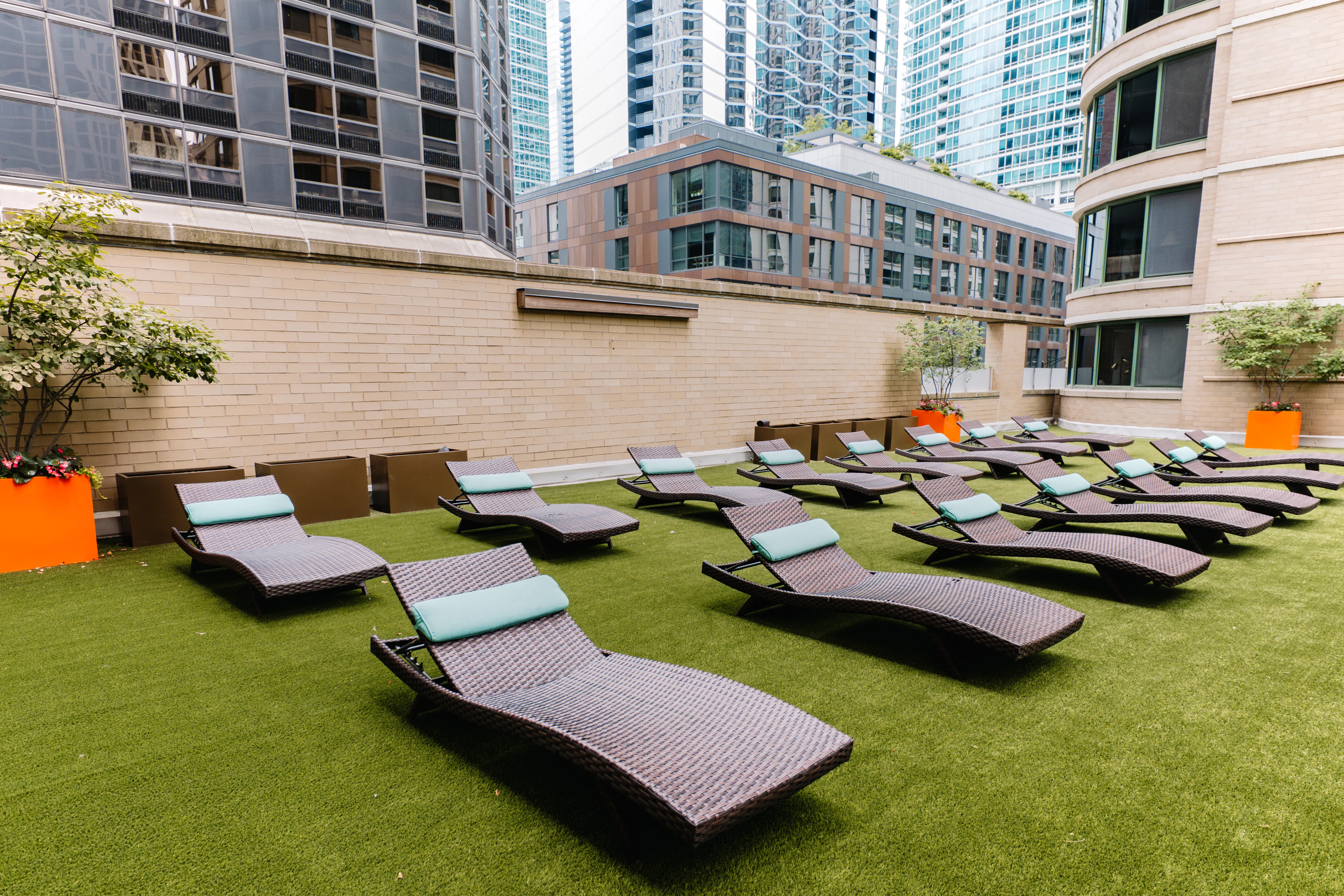 East Patio Deck at 420 E Ohio Apartments in Streeterville Chicago