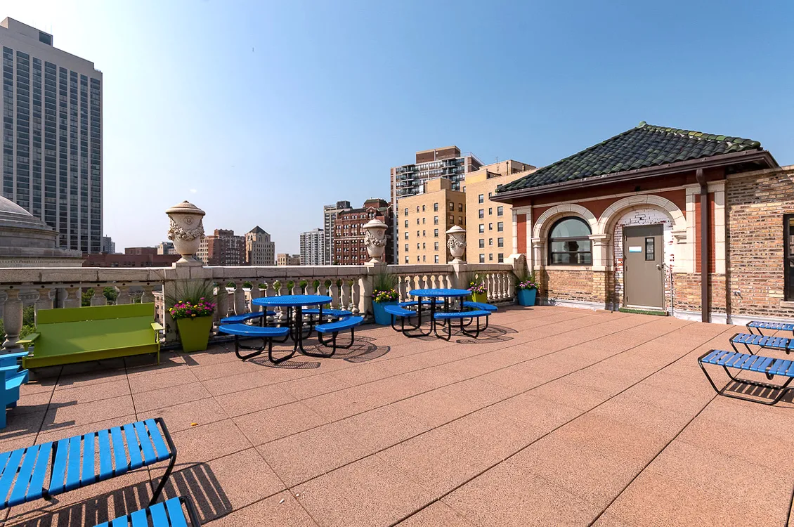 424 West Diversey Apartments