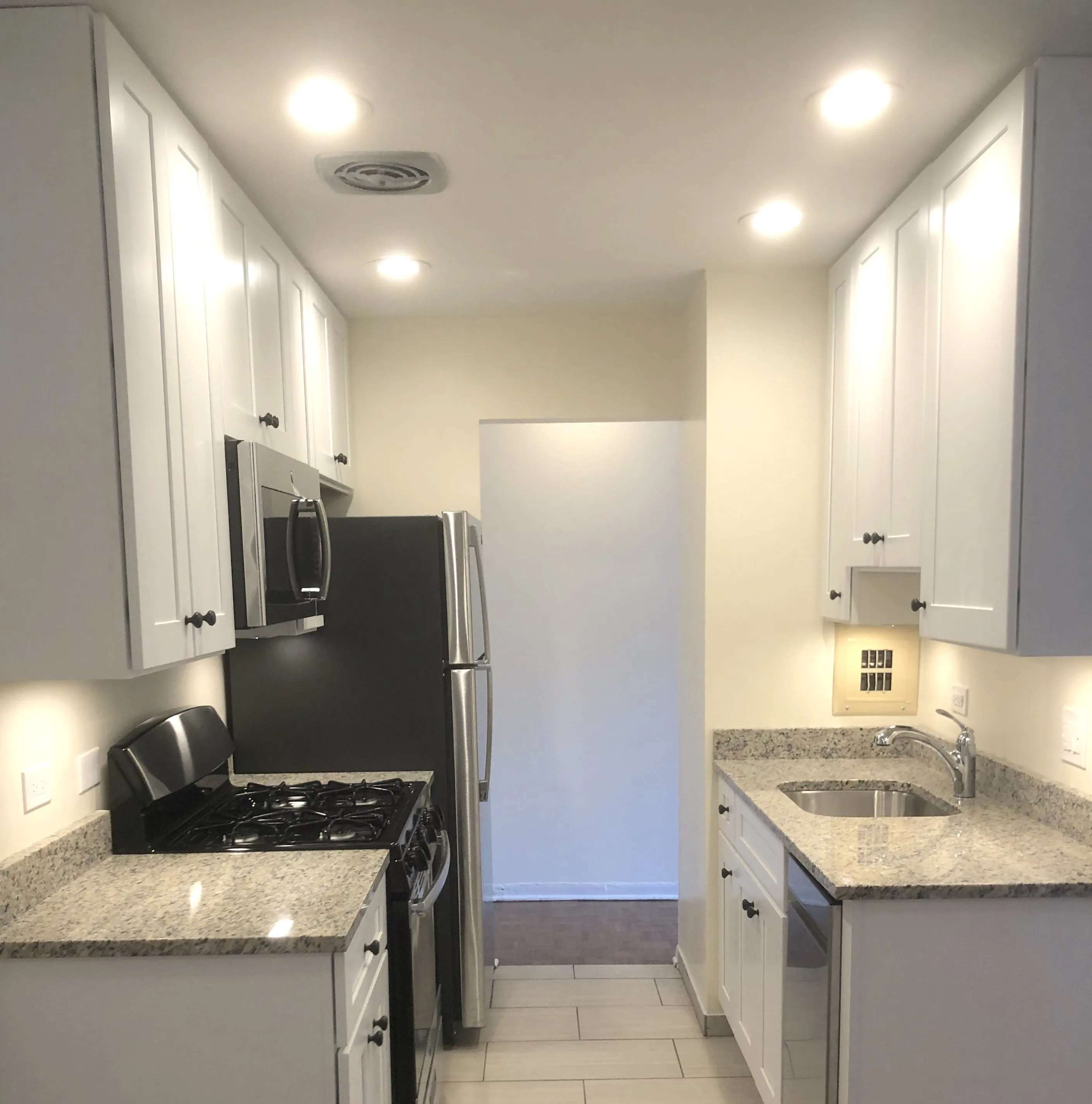 424 W. Oakdale Apartments