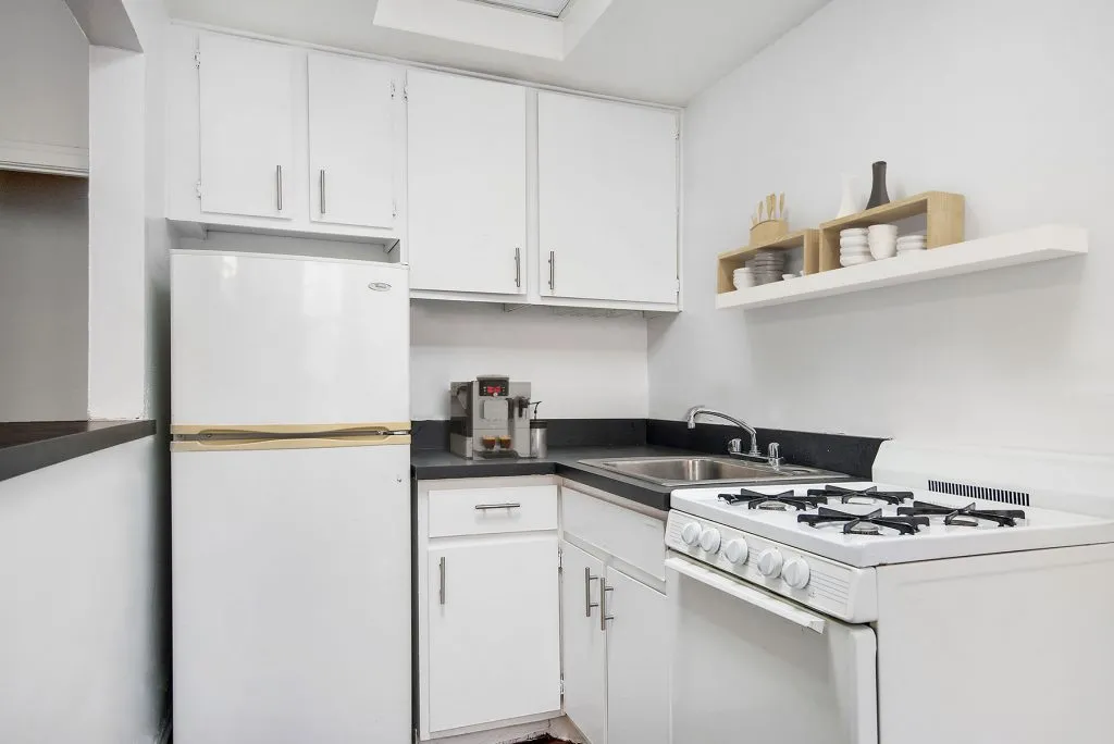 430-446 West Diversey Apartments in Lakeview, Chicago