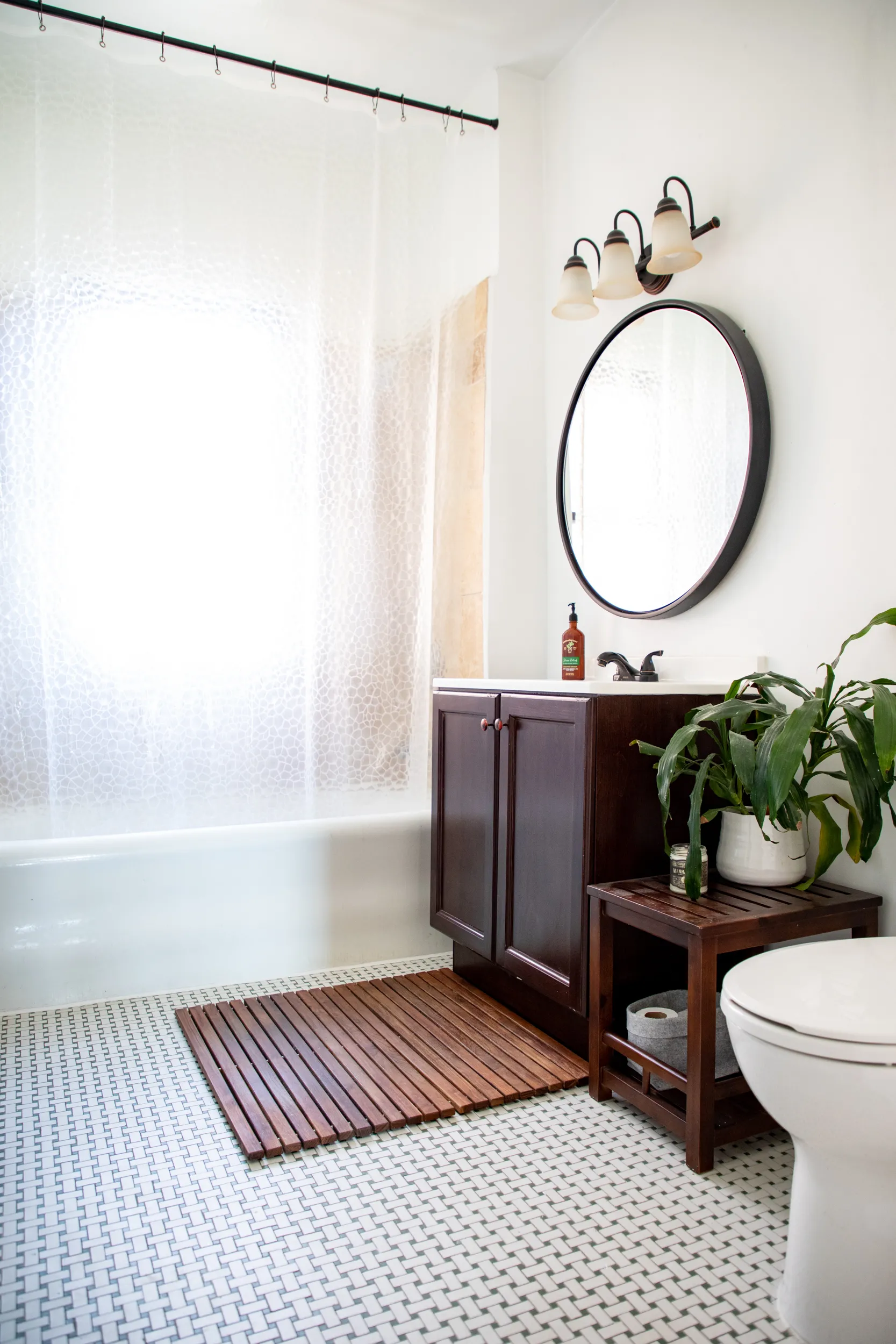 434 West Roscoe Apartments