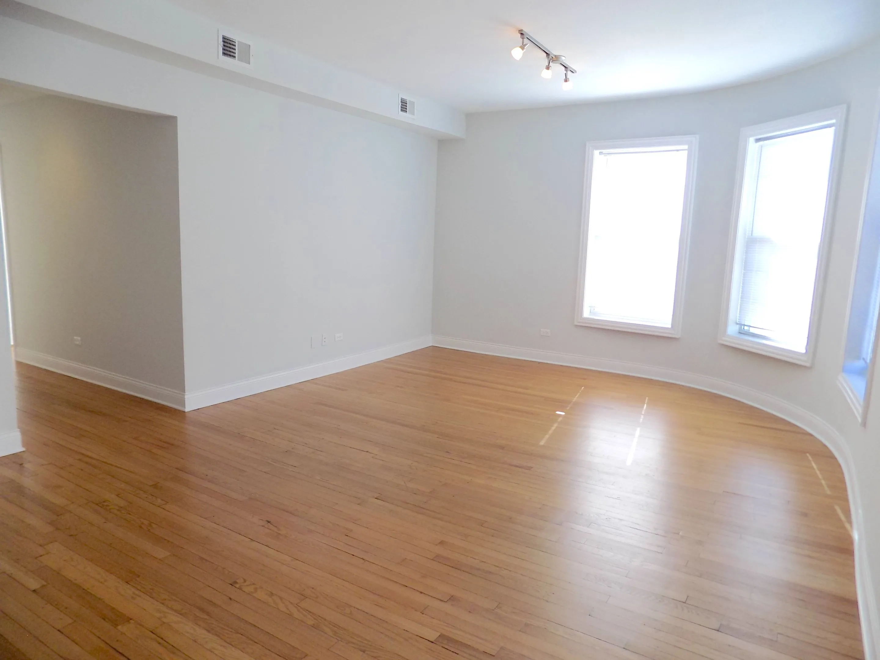 4401 North Clark Apartments