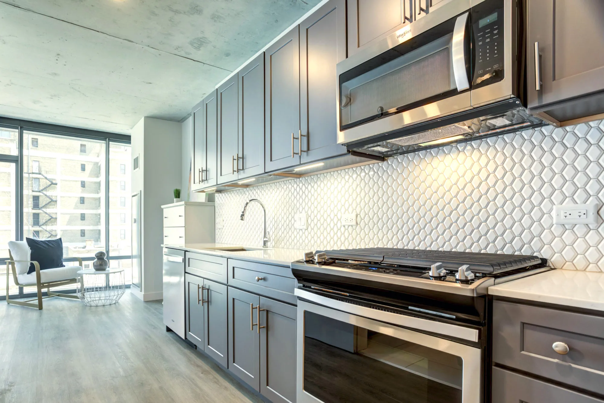 Four50 Belmont Apartments in Lakeview Chicago