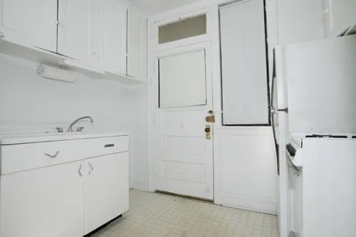 view of 4500 N Ashland/1606 W Sunnyside Apartments in Ravenswood