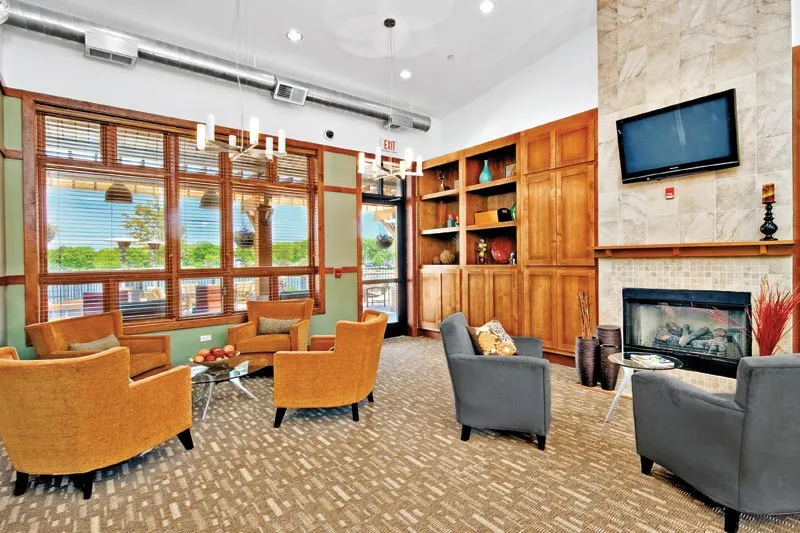 Twin Lake Towers Apartments