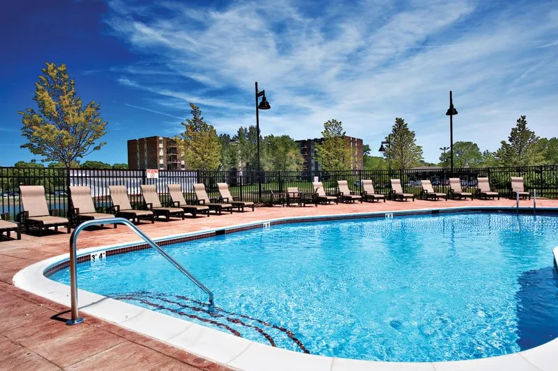 Twin Lake Towers Apartments