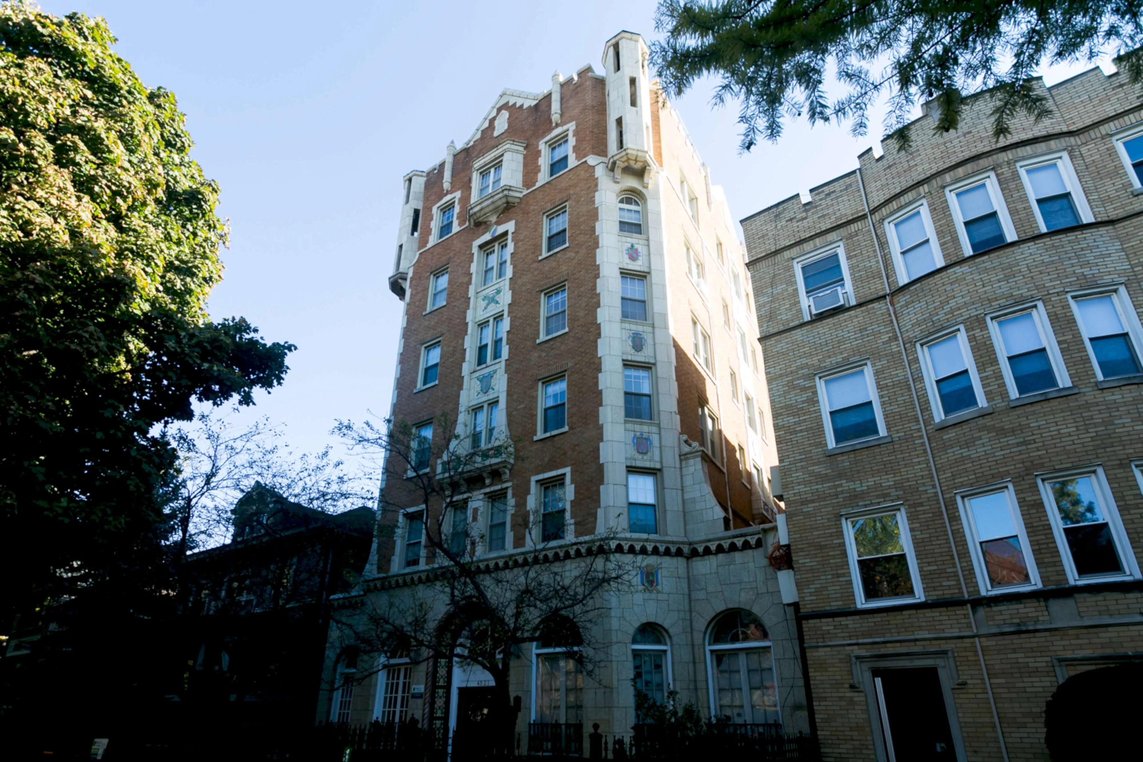 4521 North Malden Apartments