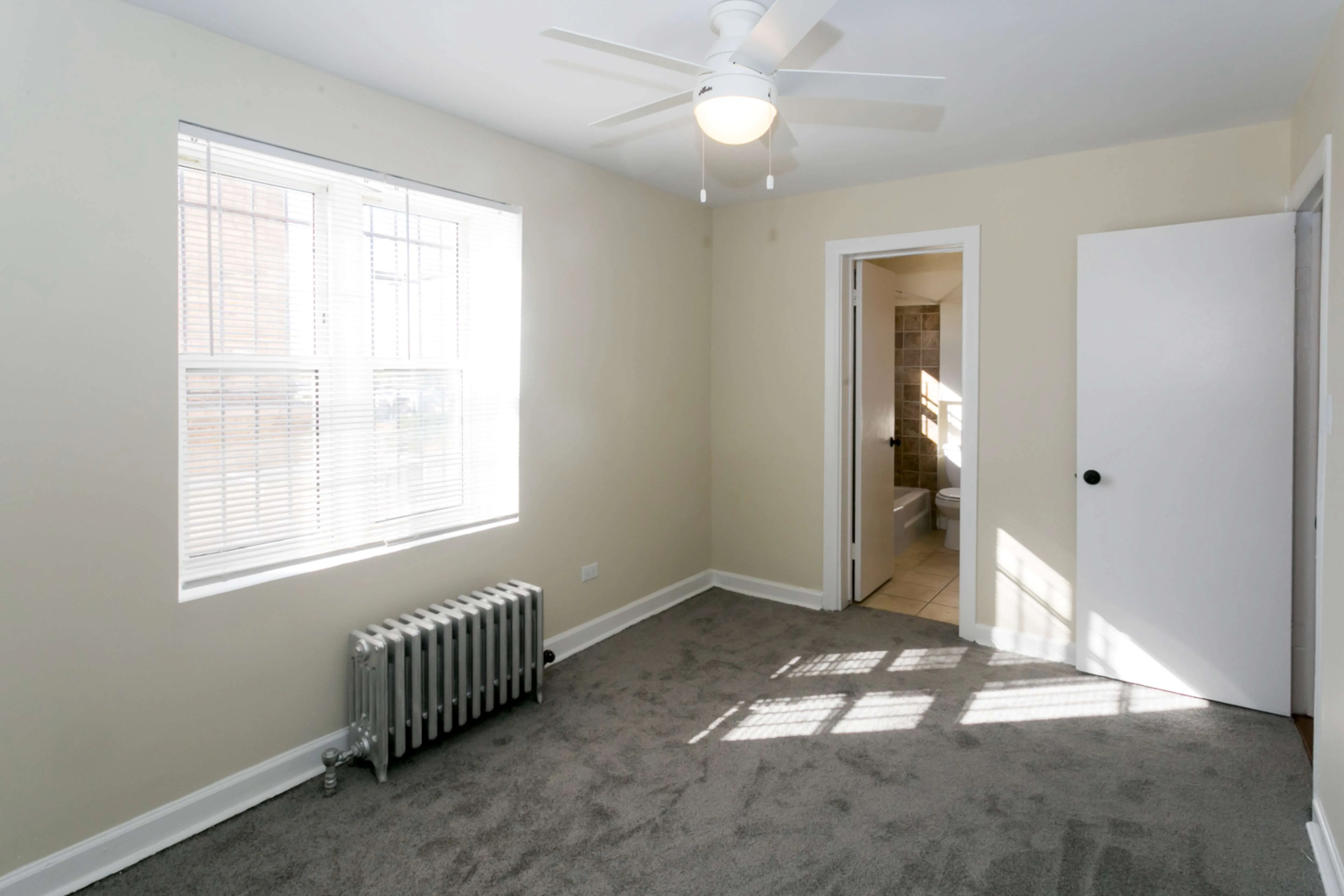 4521 North Malden Apartments