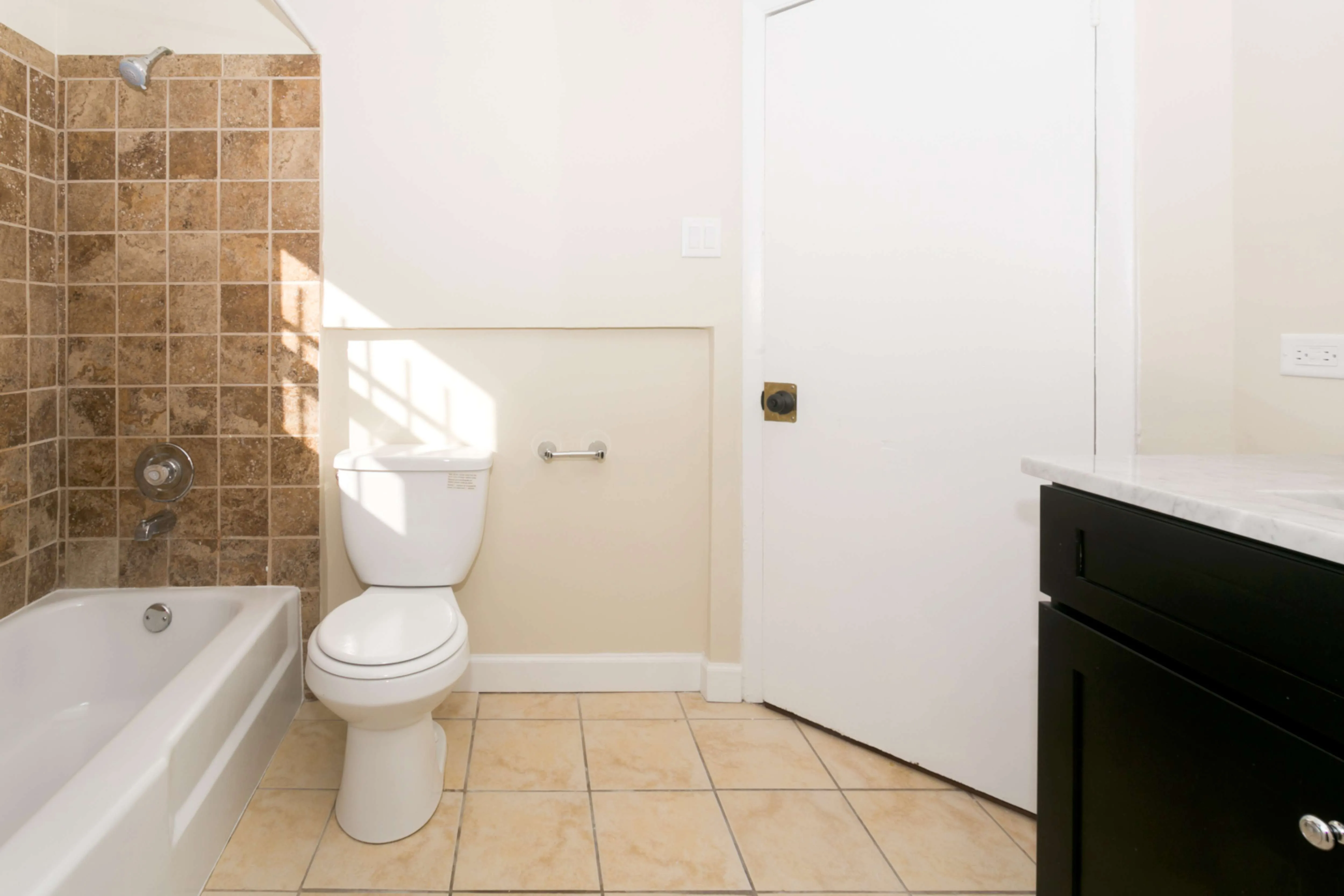 4521 North Malden Apartments