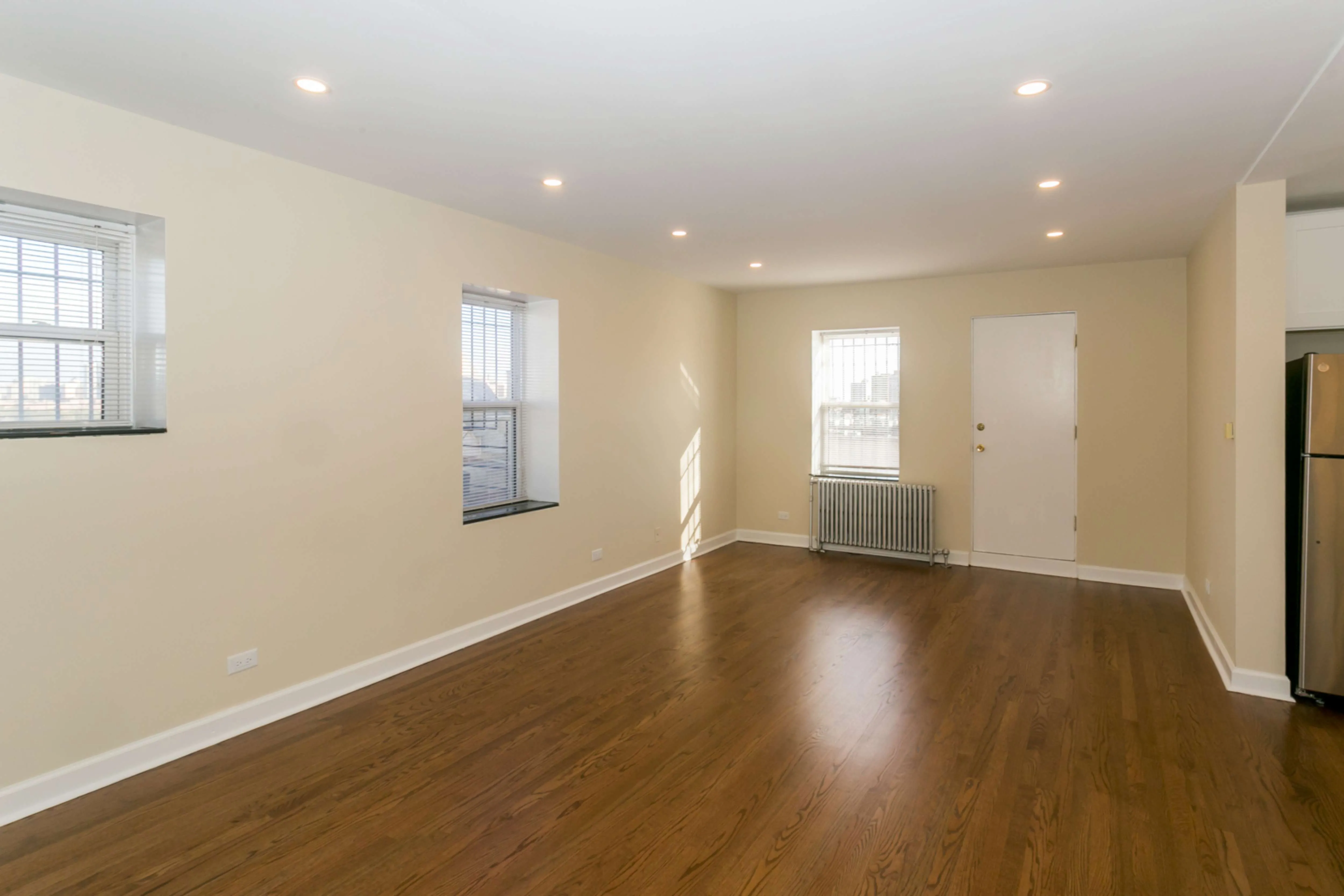 4521 North Malden Apartments