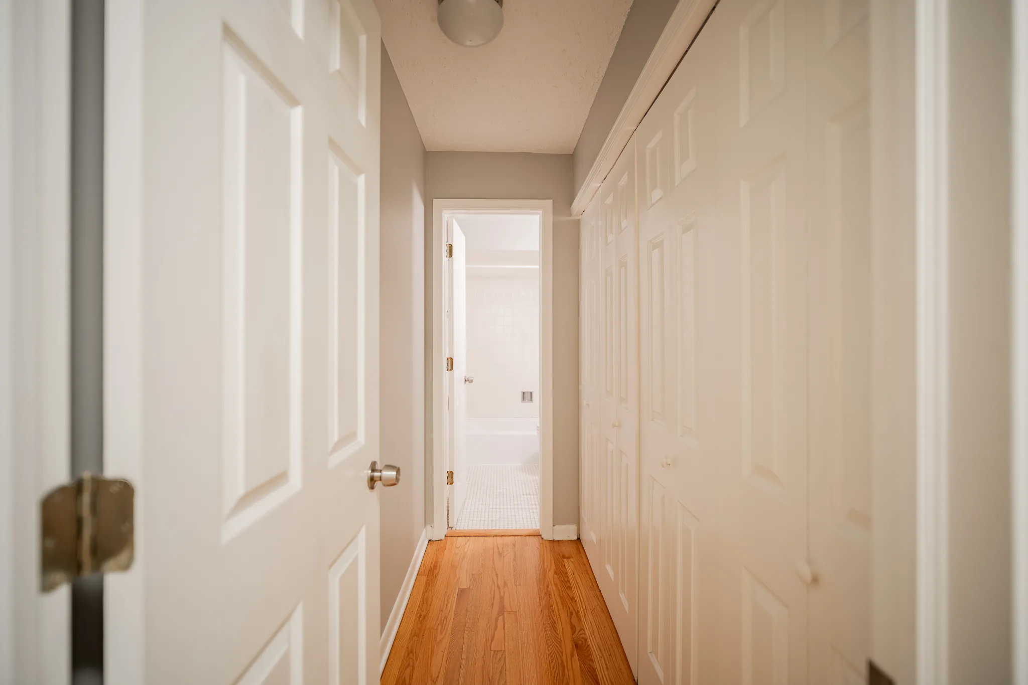 452 West Oakdale Apartments