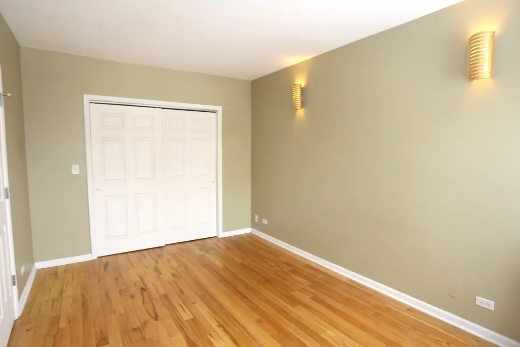 4630 North Beacon Apartments