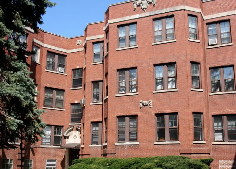 734-44 W Aldine Apartments