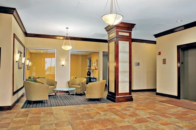 entry drive for Yorktown Apartments in Lombard IL